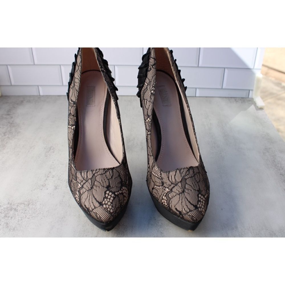 Glint Black Lace Platform Pumps Size 9